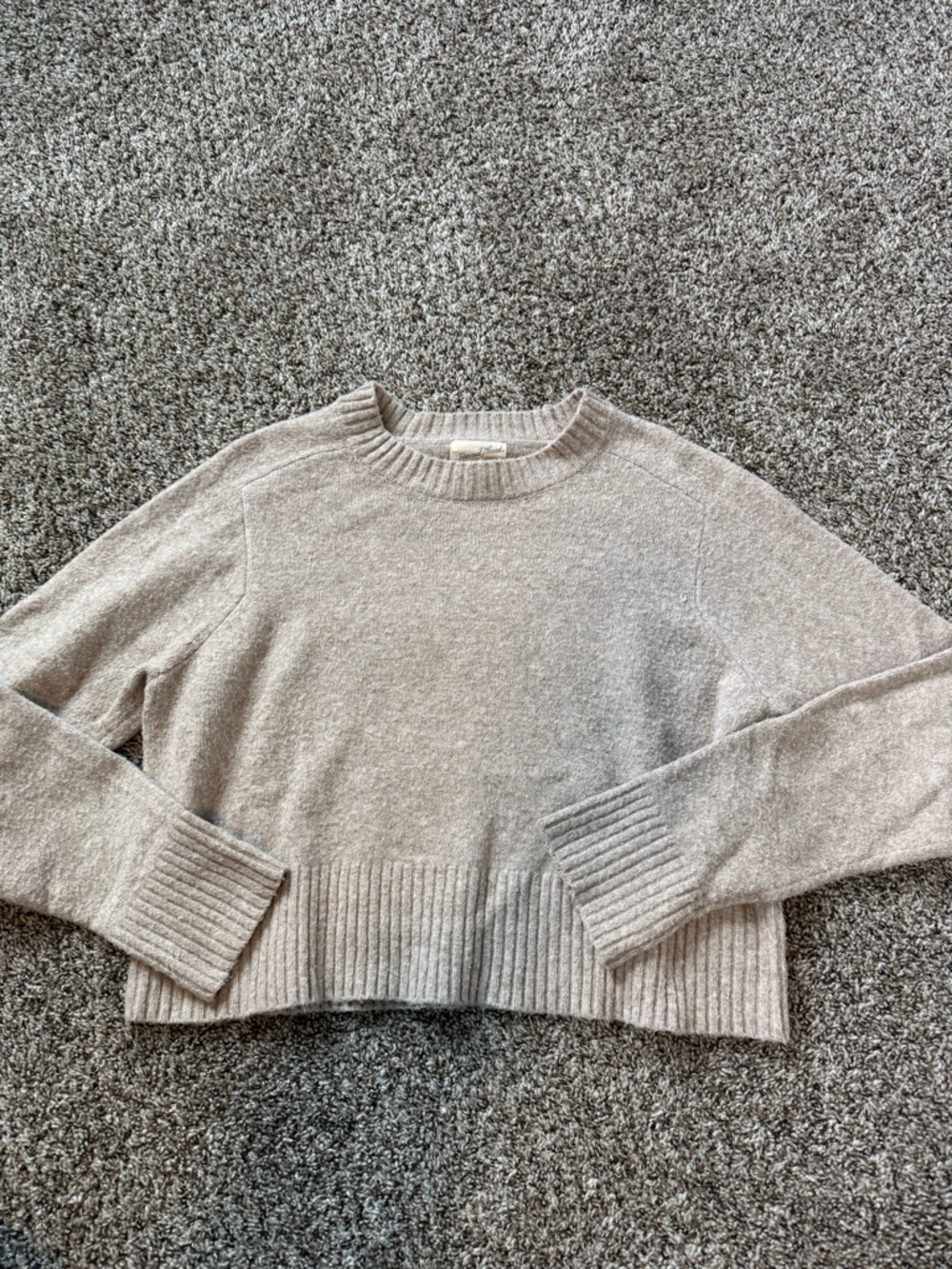 Universal Thread Women's Scoopneck Pullover Sweater - Light Taupe